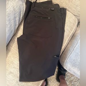 Patagonia quandary pant size 4! Never worn